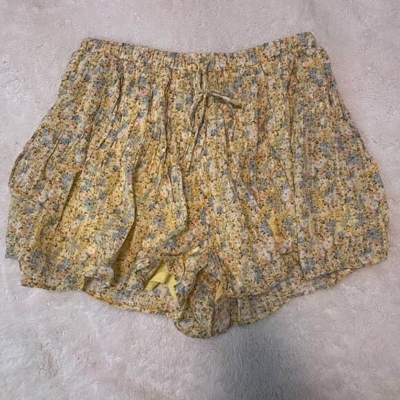 Bubble Sleeve Blouse and High Waisted Flowy Shorts SET - Picture 8 of 16